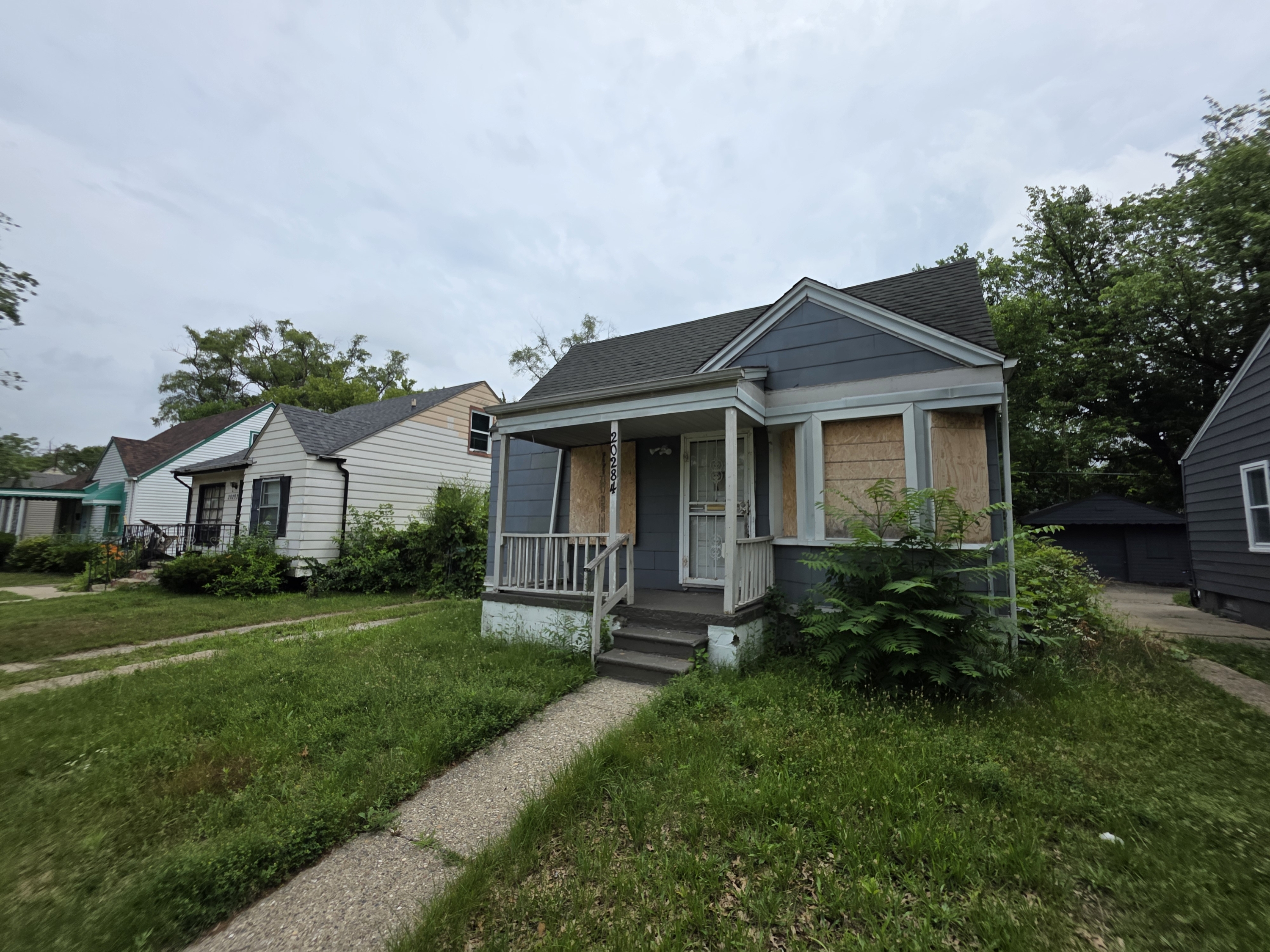 Property main image